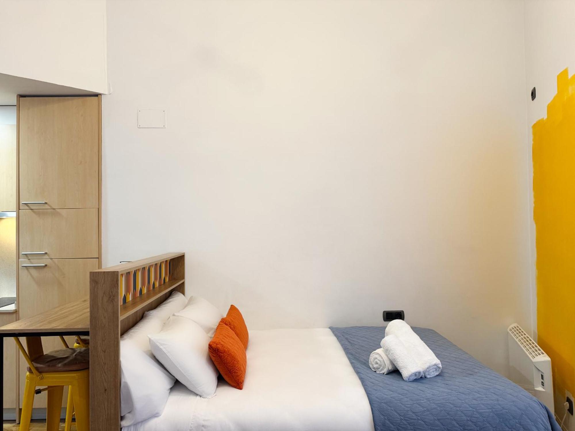 Labarta Estudio En Puerta Del Sol Con Parking Vigo Exteriör bild