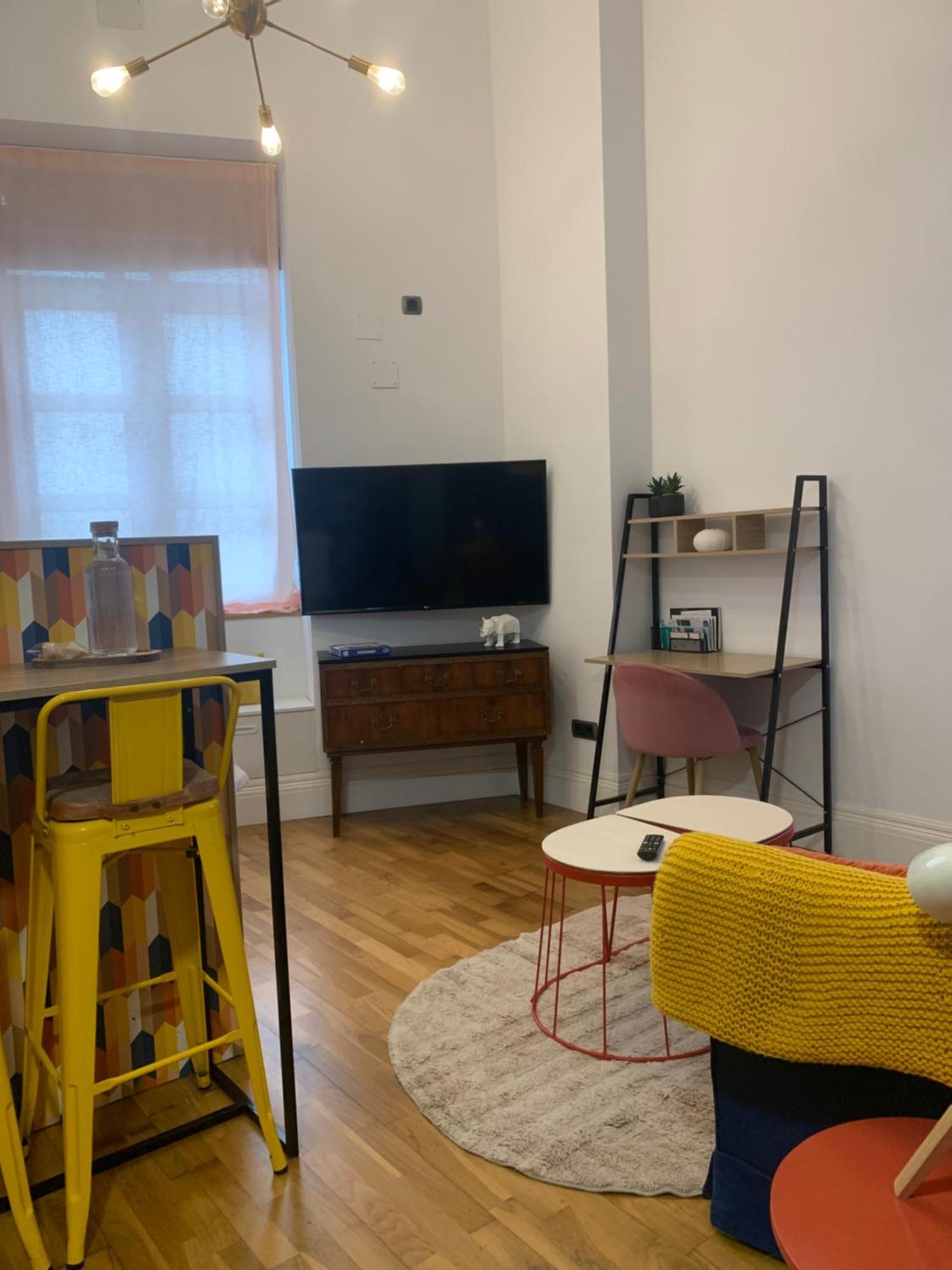 Labarta Estudio En Puerta Del Sol Con Parking Vigo Exteriör bild